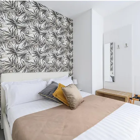 Hotiday Room Collection - Napoli Sant'Arcangelo Exterior photo
